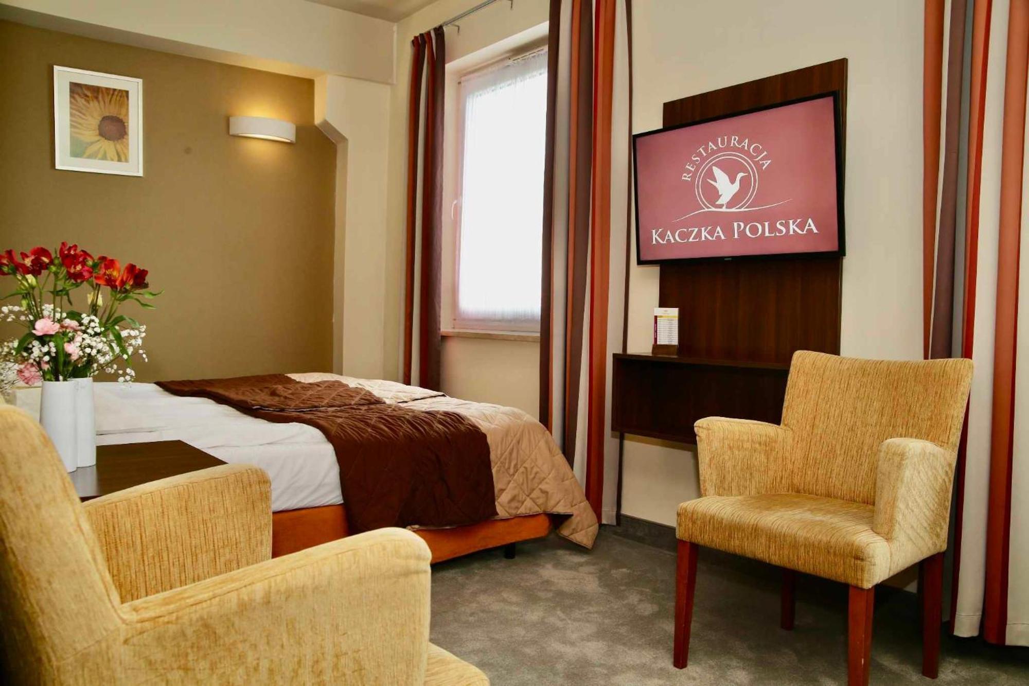 Hotel Teczowy Mlyn Kielce Exterior foto