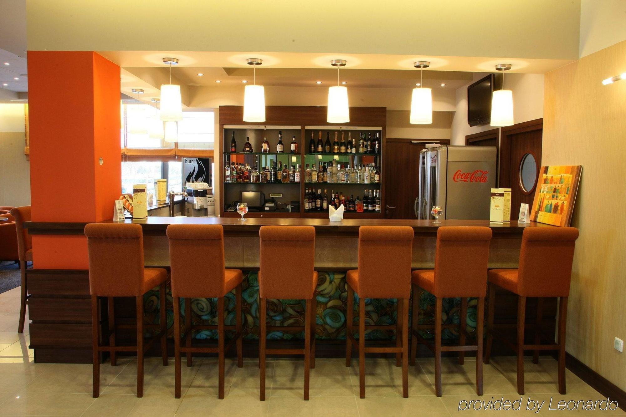 Hotel Teczowy Mlyn Kielce Restaurante foto
